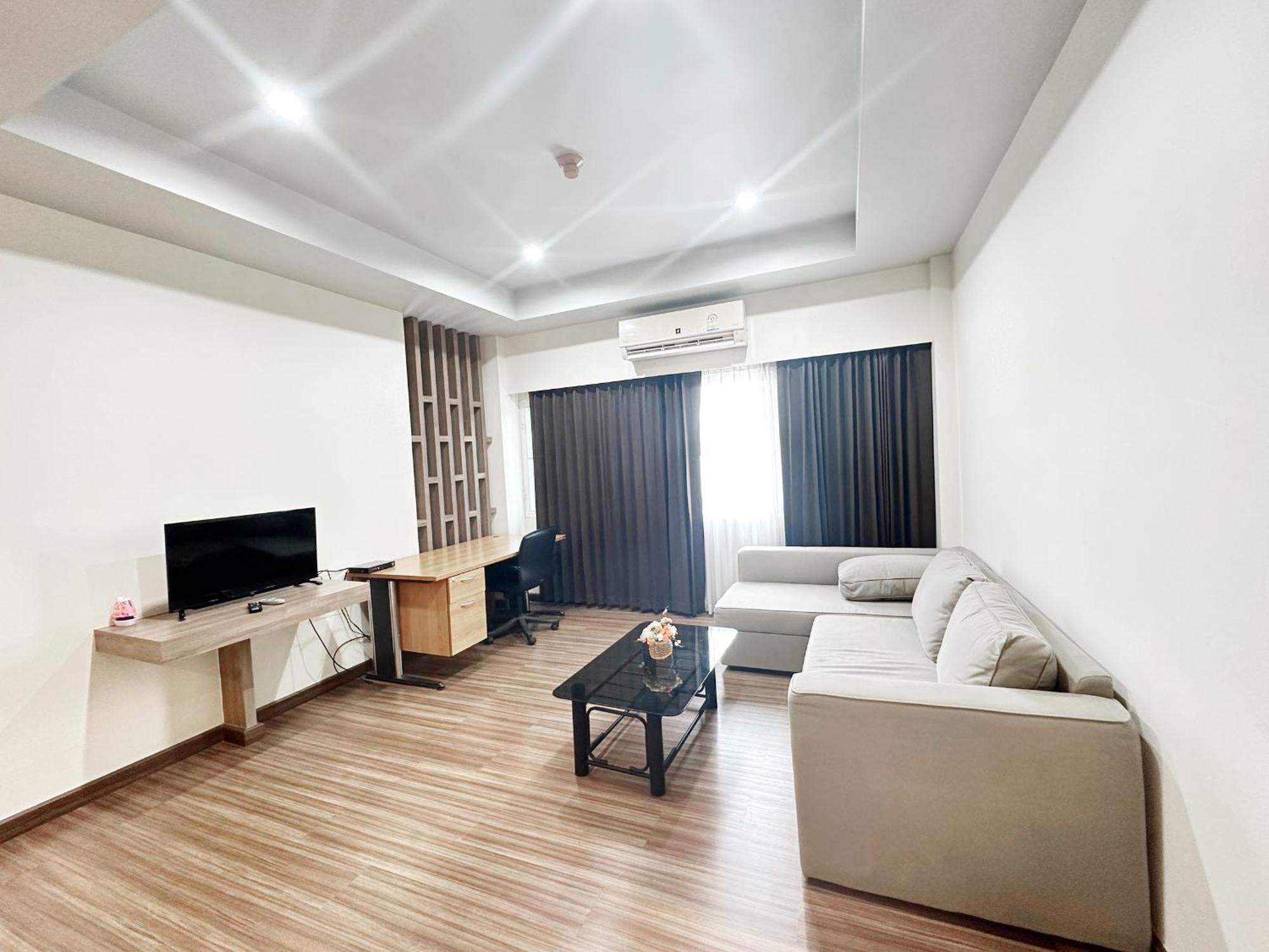 Akelada Hotel Nang Rong Ngoại thất bức ảnh