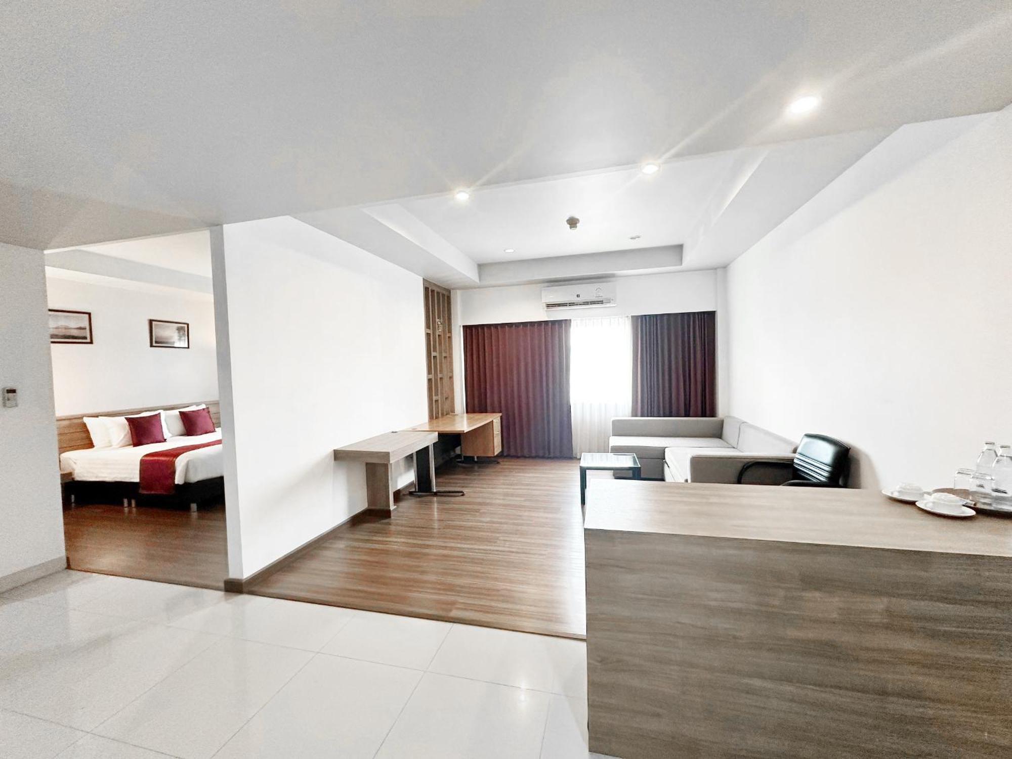 Akelada Hotel Nang Rong Ngoại thất bức ảnh