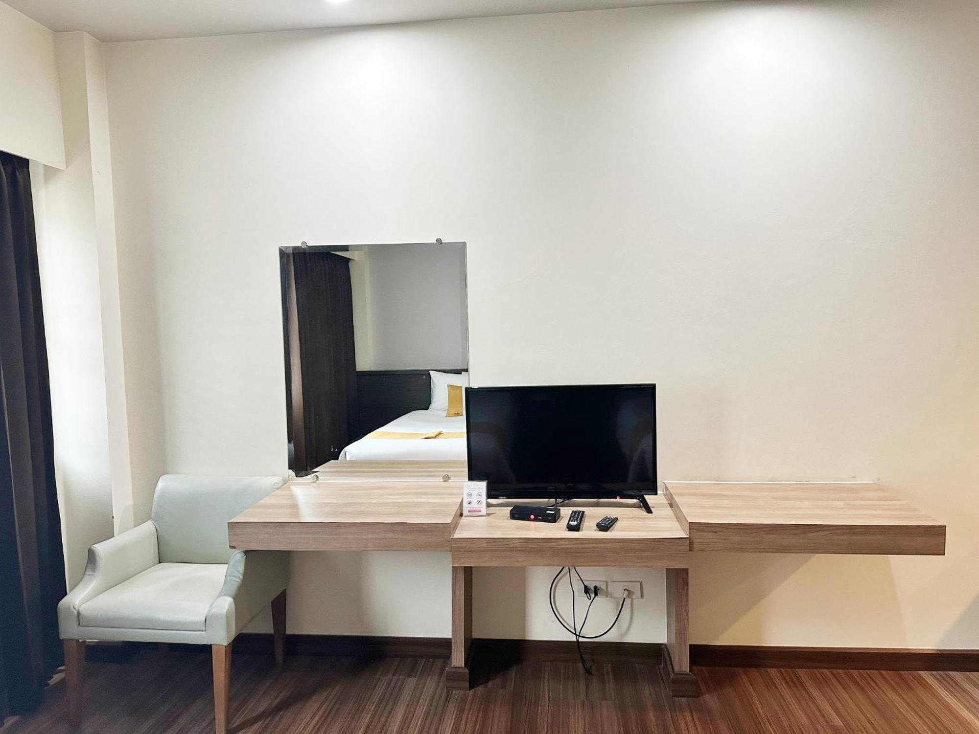 Akelada Hotel Nang Rong Ngoại thất bức ảnh
