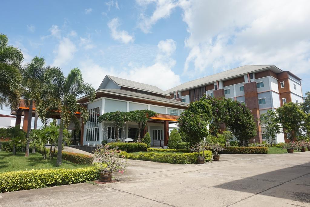 Akelada Hotel Nang Rong Ngoại thất bức ảnh