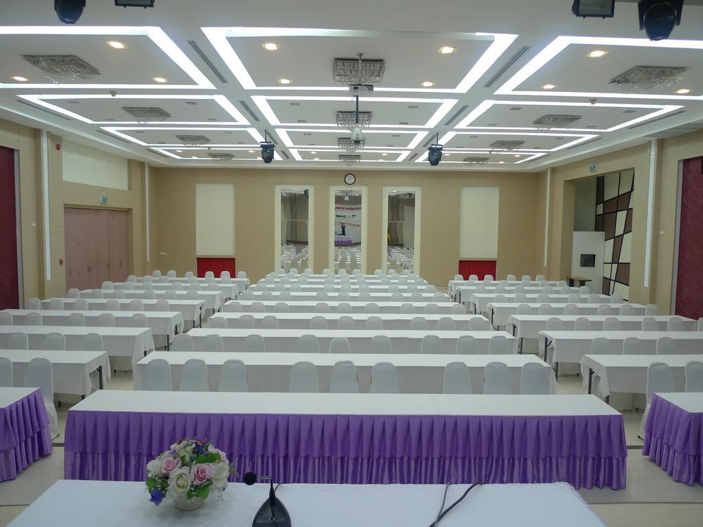 Akelada Hotel Nang Rong Ngoại thất bức ảnh